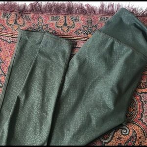 Athleta High Rise Chaturanga tight Olive Green